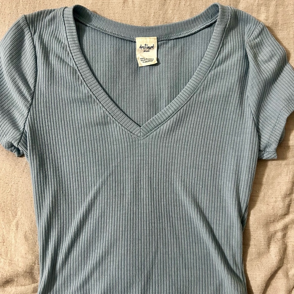 Tilly's Blue Ribbed V-Neck Short Sleeve Tee